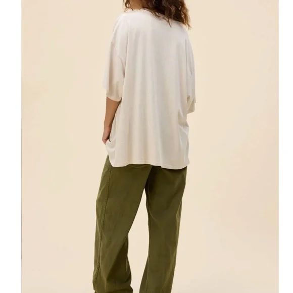 Daydreamer Cream Graphic Tee with Red and Teal Accents - Picture 4 of 5